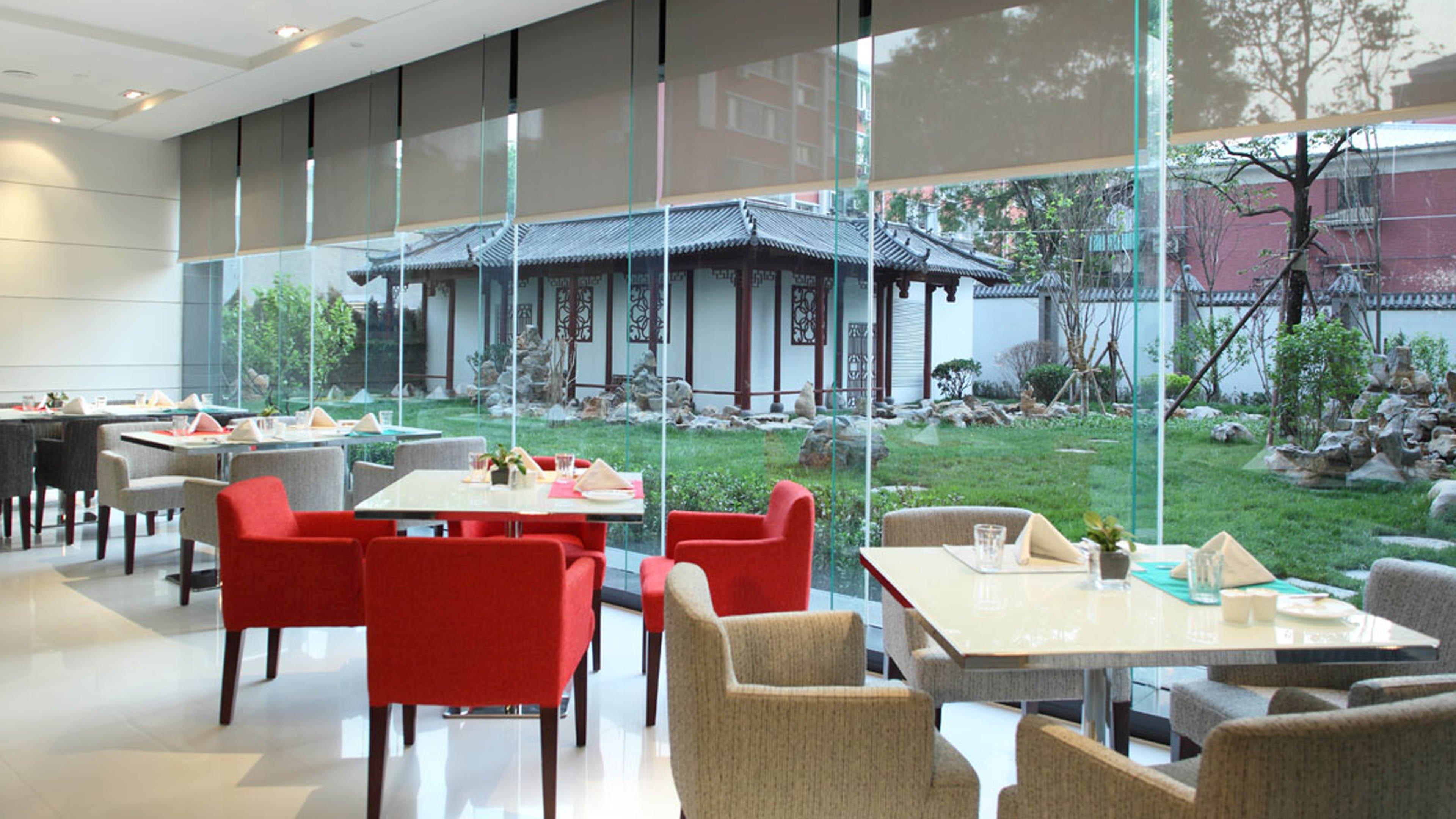 Holiday Inn Beijing Deshengmen By Ihg On 2Nd Ring Road Extension 10-15 Minute Taxi Ride To Shichahai Lama Temple Drum Tower Close To Beijing North Station For Badaling Great Wall Near Exit B Jishuitan Metro Line 2 Exterior foto