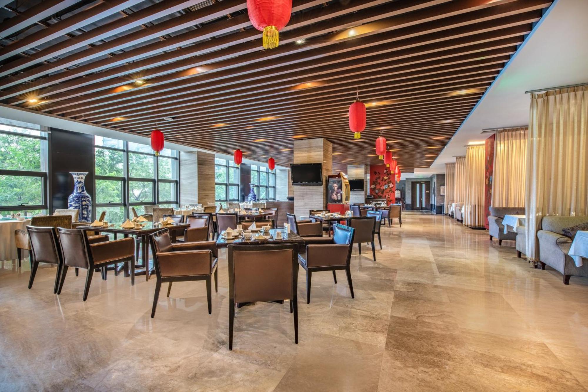 Holiday Inn Beijing Deshengmen By Ihg On 2Nd Ring Road Extension 10-15 Minute Taxi Ride To Shichahai Lama Temple Drum Tower Close To Beijing North Station For Badaling Great Wall Near Exit B Jishuitan Metro Line 2 Exterior foto